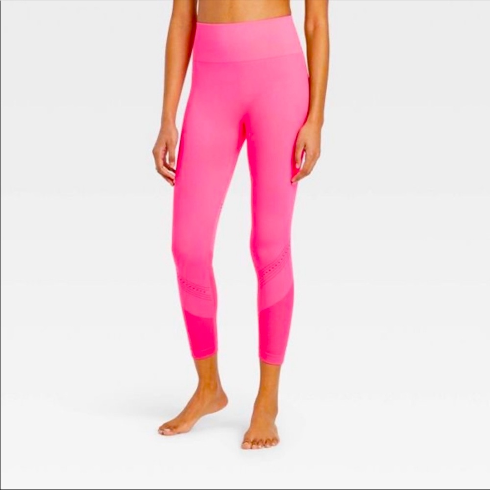 Joylab bright pink leggings 💕